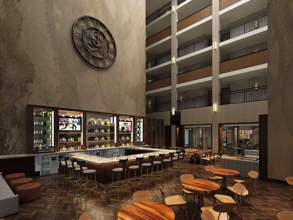 拉伯克大学区希尔顿逸林酒店 餐厅 照片